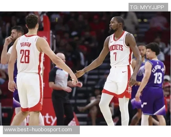 KD怒砸水瓶瞬间引发小贾和阿门惊愕不已场面尴尬至极